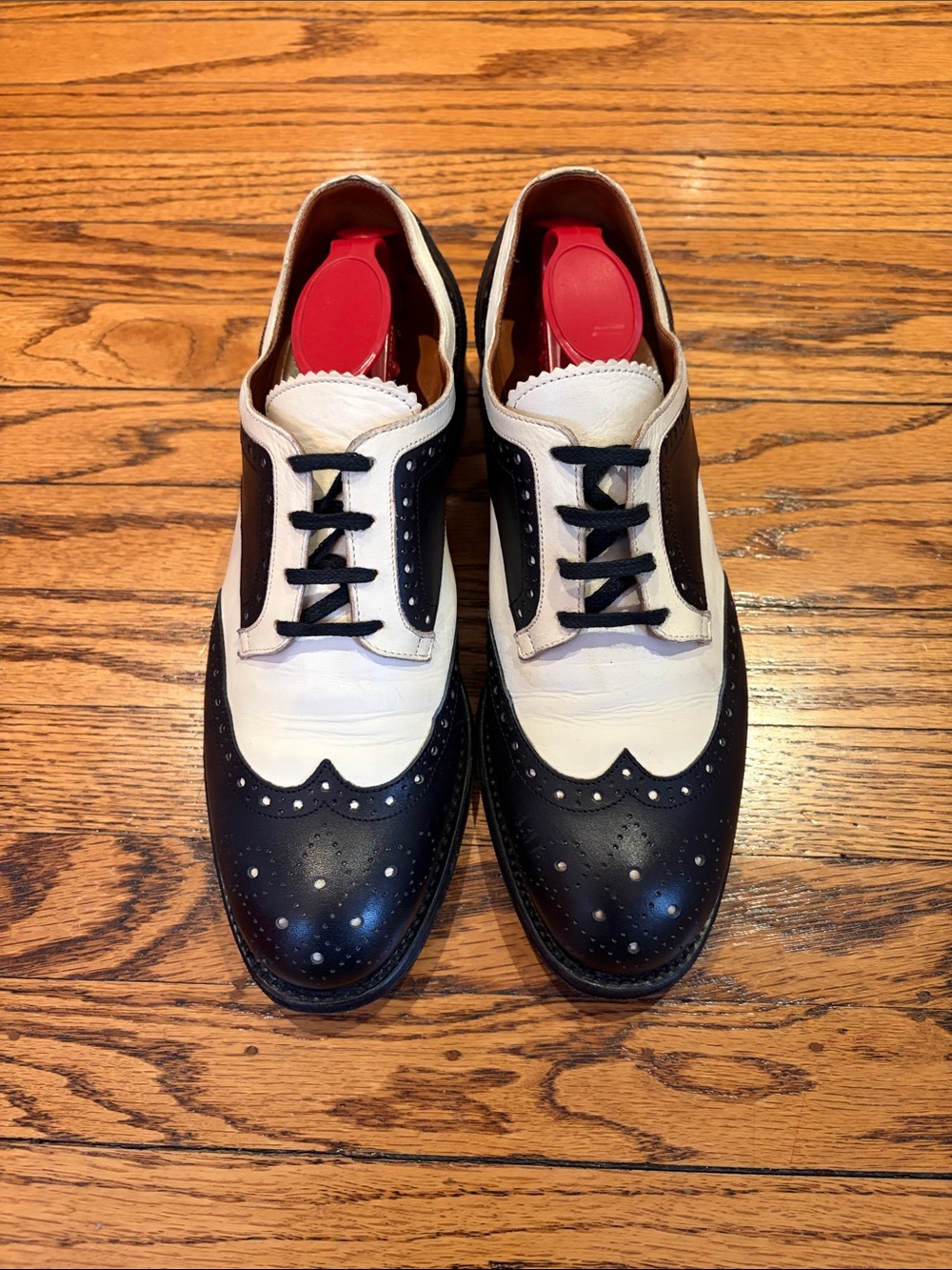 Bally Women’s 6.5 Black and White Two-Tone Wingtip Flats